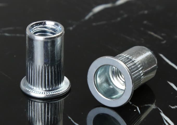 Flat Head Knurled Body