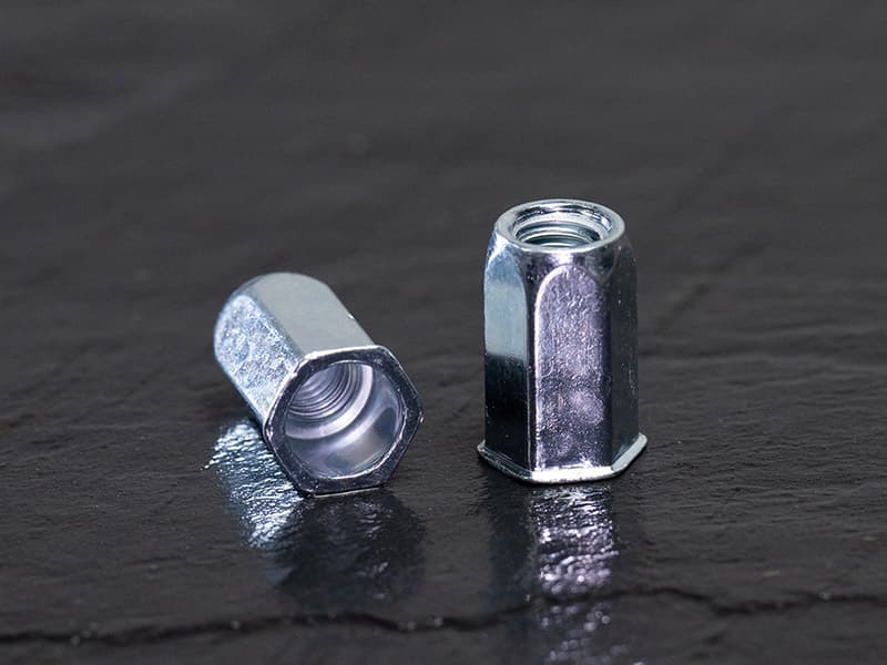 Rivet Nuts - DSC03056